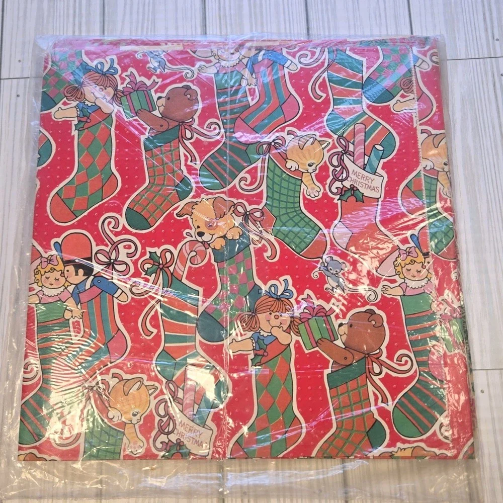 Vtg CPS Lot Christmas Gift‎ Wrap Sheets - 18 Full Sheets In  Each - 8 Designs